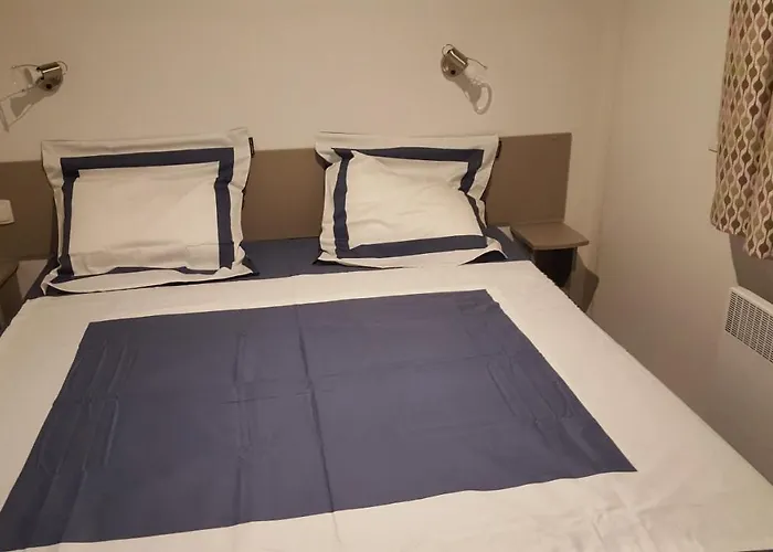 Agreable Mobilhome 6 - 8 Places سانت-بريفين-لي-بان