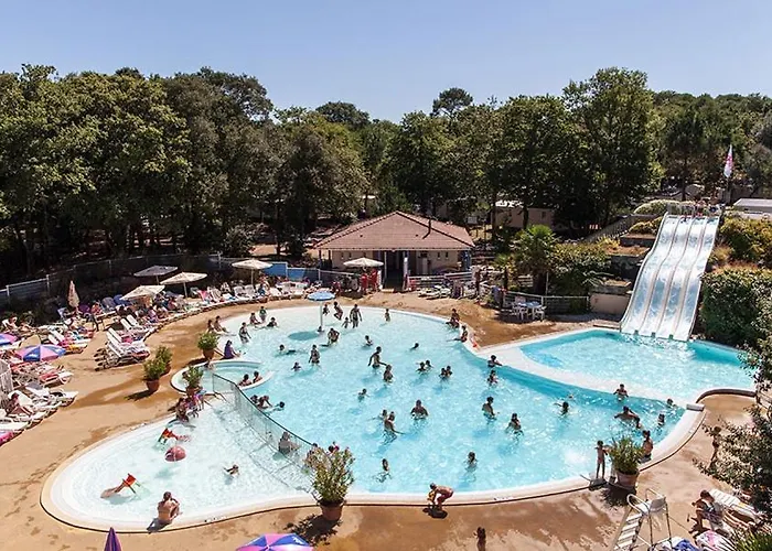 Agreable Mobilhome 6 - 8 Places مكان تخييم سانت-بريفين-لي-بان